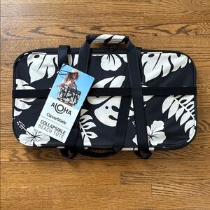 ALOHA Collection COLLAPSIBLE BEACH TOTE in Black & White
